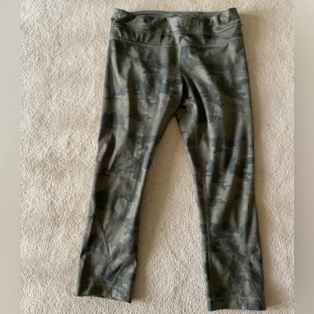 Lululemon Cropped Leggings